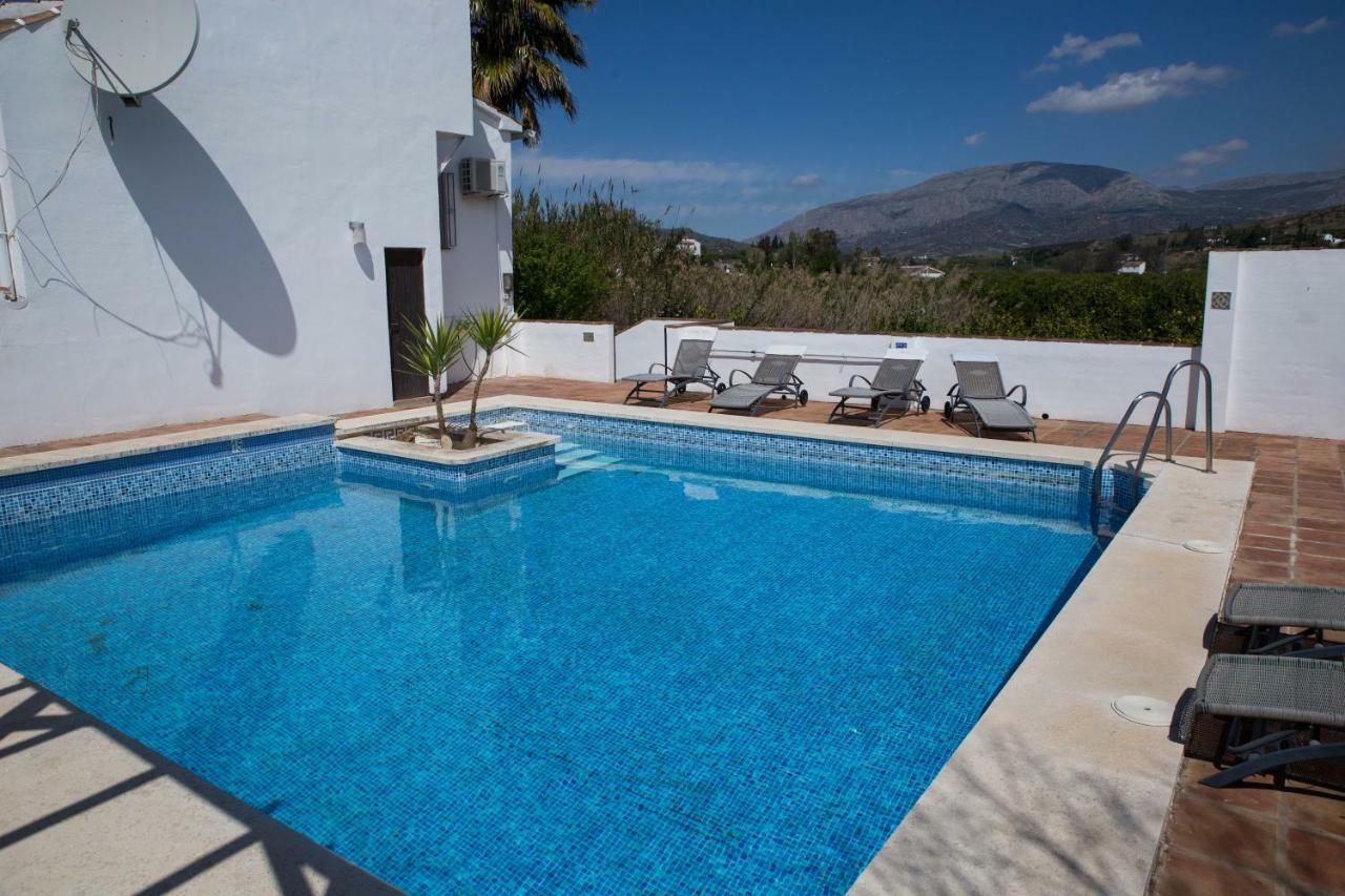 FuegoBlanco Bed and Breakfast Álora Eksteriør billede